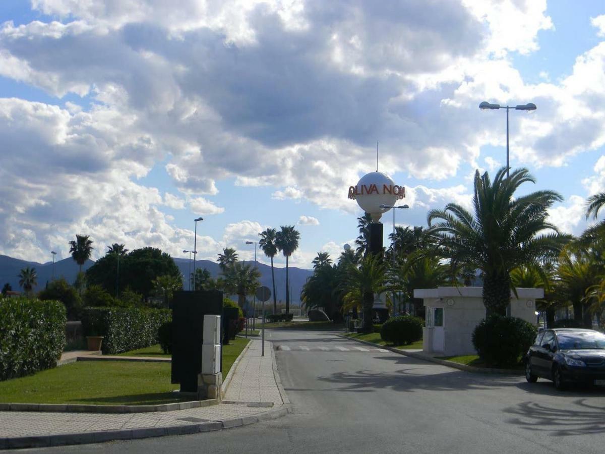Oliva Nova Golf Apartment Exterior photo